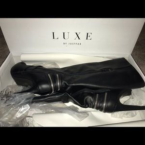 Luxe JustFab Ariane knee high boots. Size 8.5. NIB